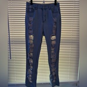 Light Wash ripped jeans